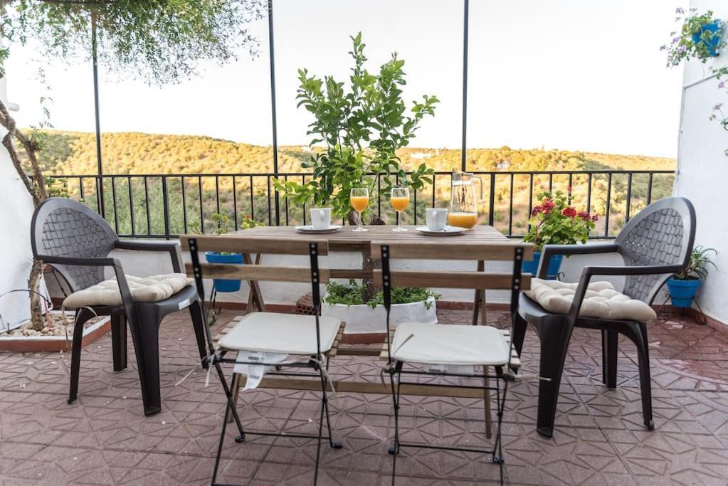 Villa Casa Centrica Con Vistas A La Sierra à Hornachuelos Extérieur photo
